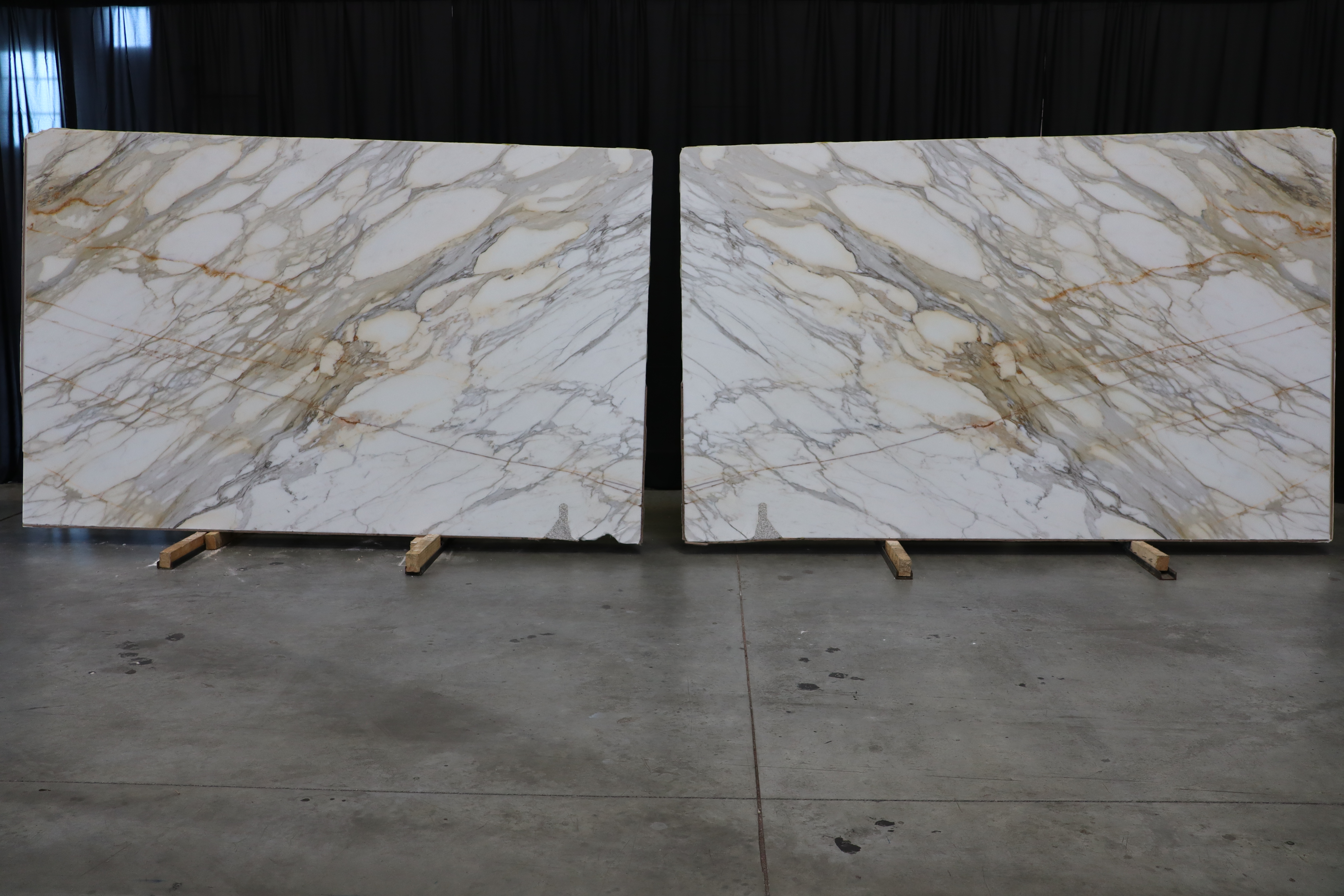Calacatta Borghini Marble Slab