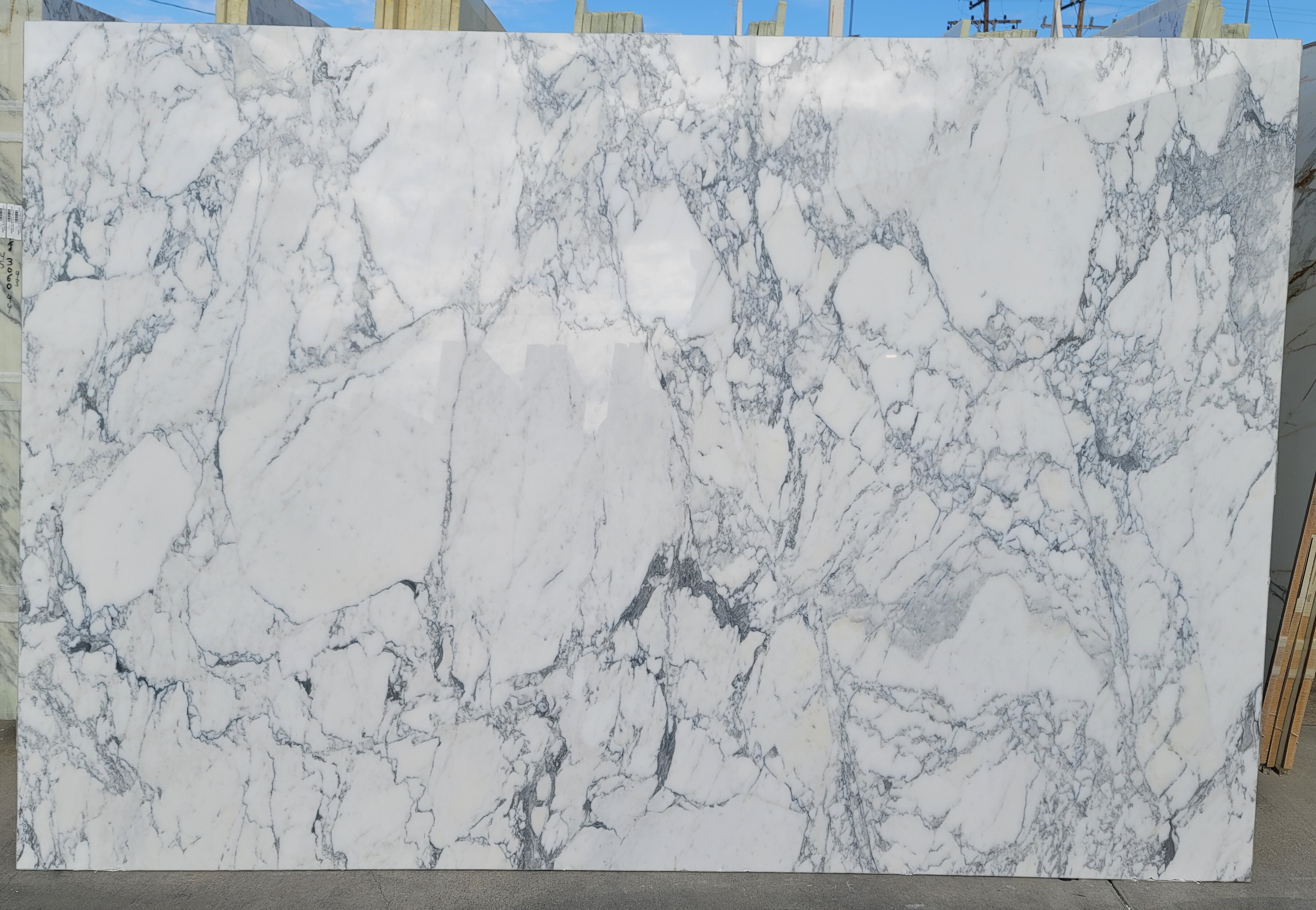 Arabescato Cervaiole Marble Slab