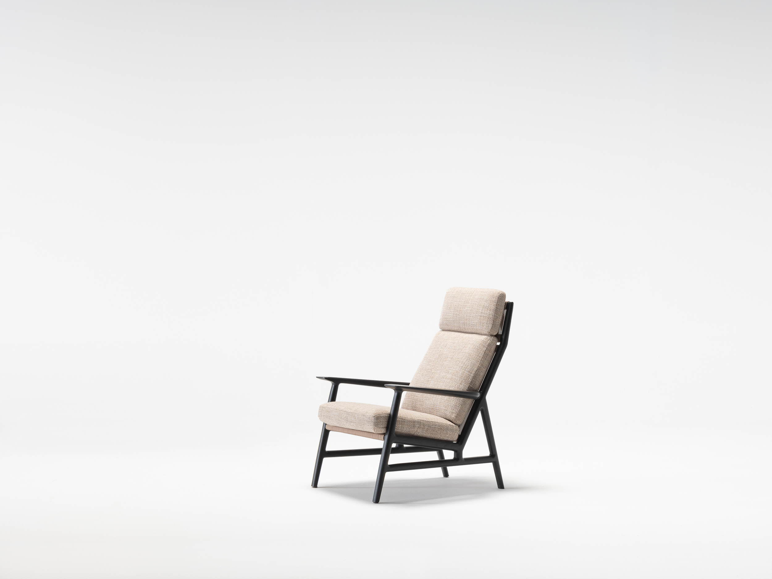 LEMA ARMCHAIR